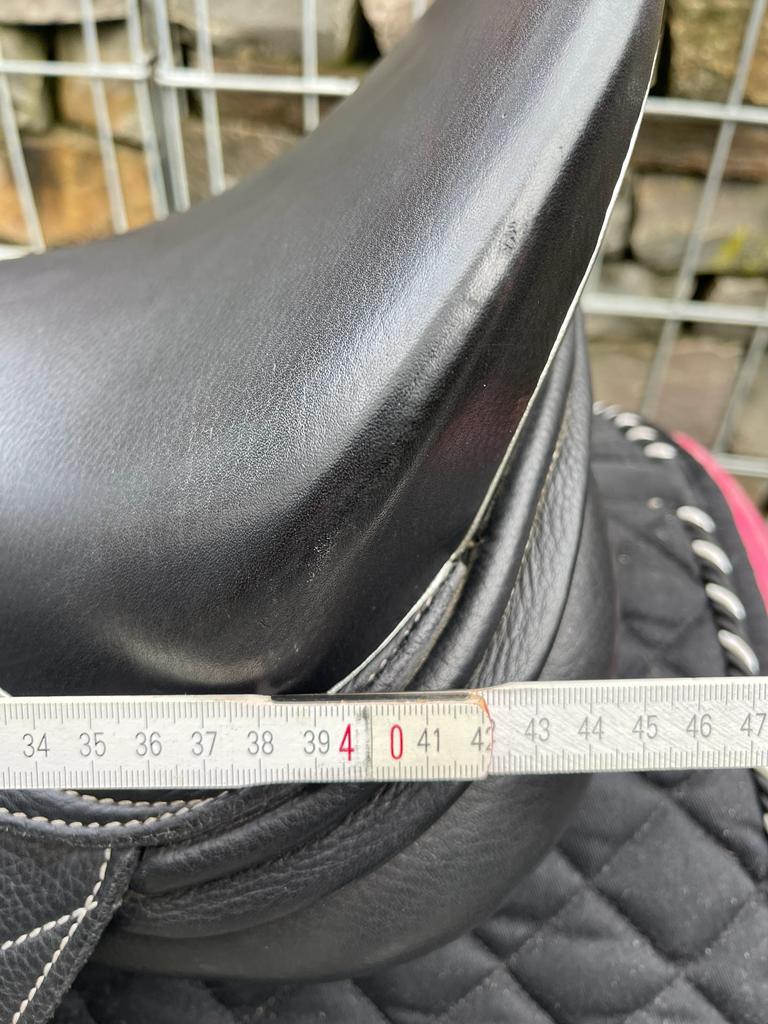 Schleese Pirat 17,5" Schwarz Dressursattel - Pferdesattel Shop