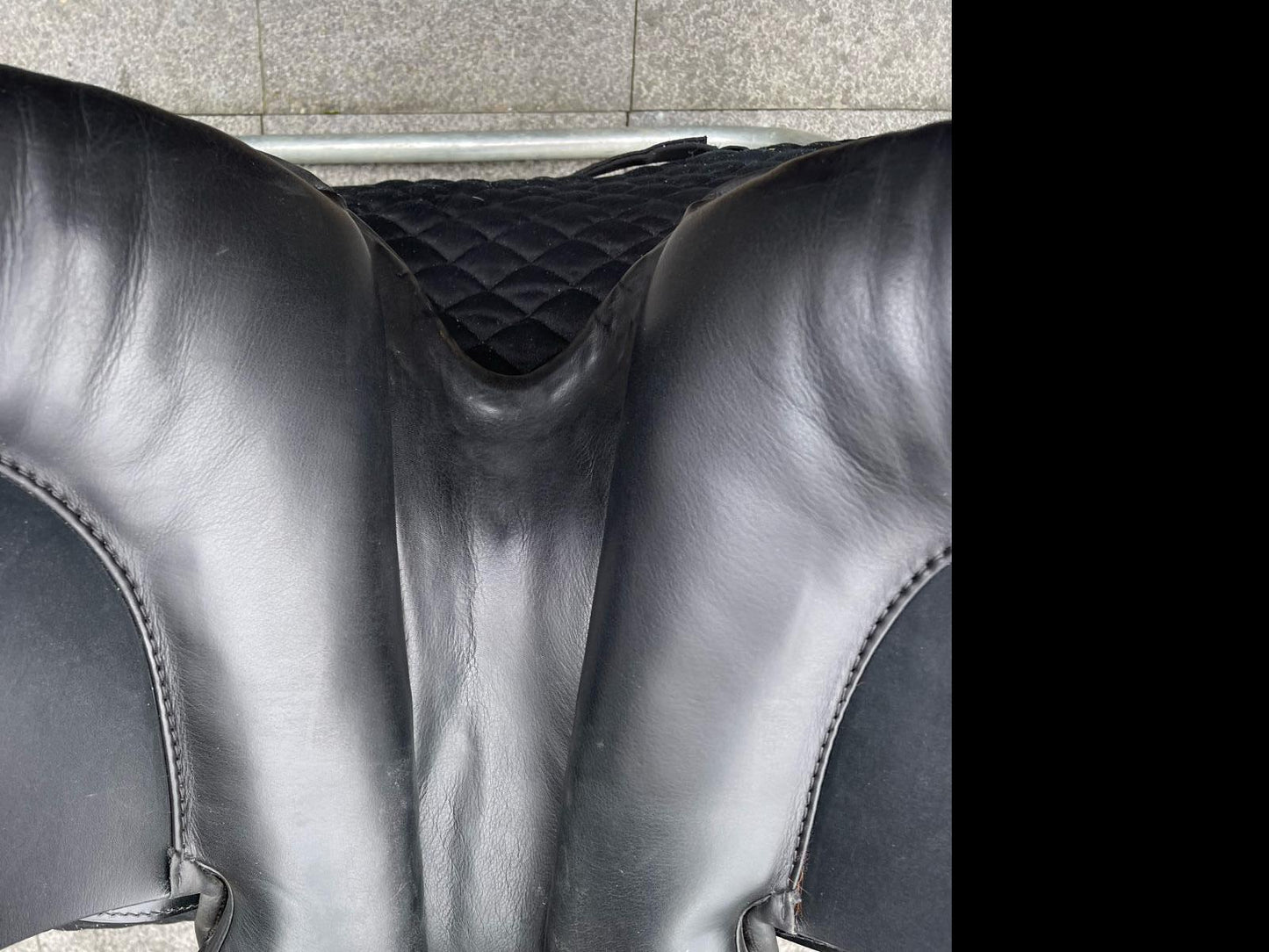 Passier Corona ll, Dressursattel, schwarz, 17" - Pferdesattel Shop