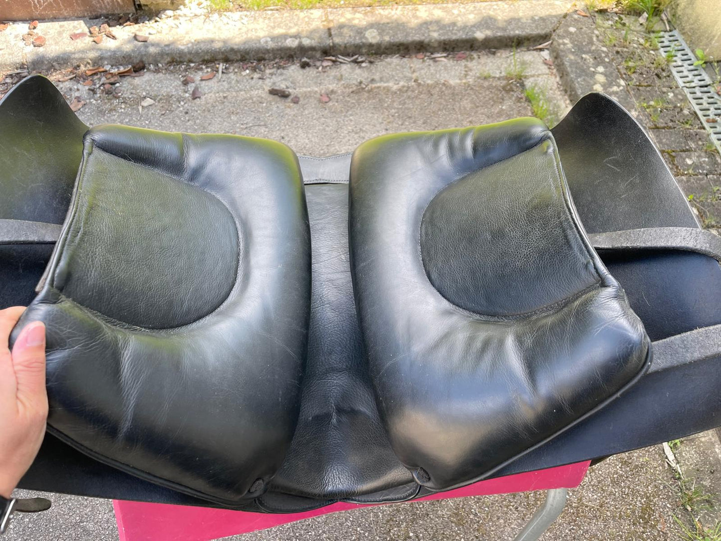 Deuber & Partner Ecuyer schwarz S2, Pferdesattel Shop