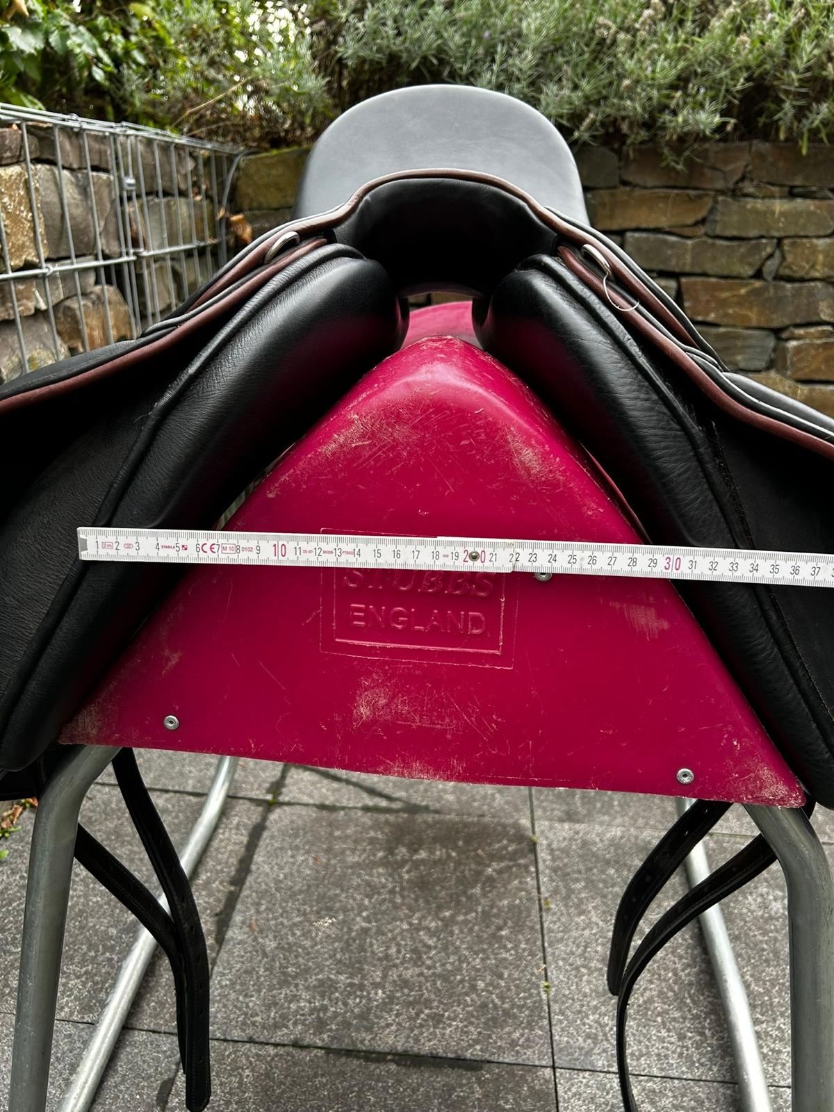 Uta Gräf Butterfly Dressursattel schwarz 17" , Pferdesattel Shop