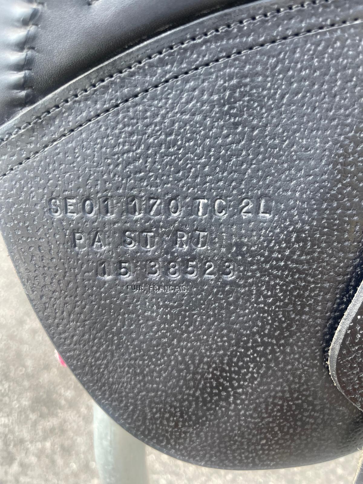 CWD SE01 17" Springsattel schwarz, Pferdesattel Shop