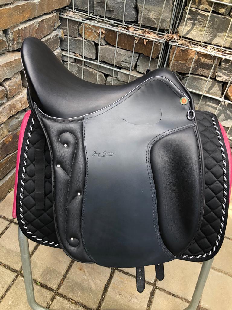 Jorge Canaves Pradera 17.5" Black Dressage Saddle [NEW]