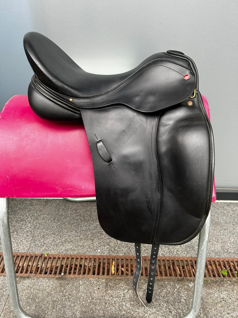 Albion SLK black 17.5" dressage saddle