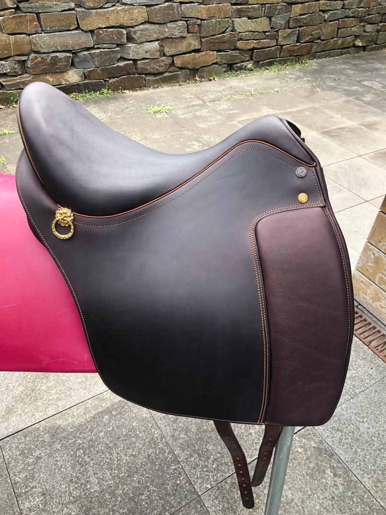 Cordis Lavida 18" Brown Dressage Saddle [NEW]