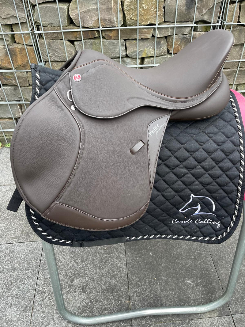 Kieffer Passion Four S 1 (17“) braun Springsattel [NEU]