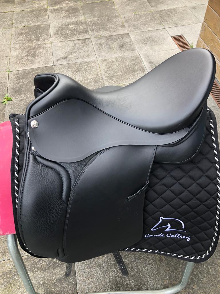 Sommer Somero Classic 17,5" Dressur Keder Lack Dressursattel [NEU]