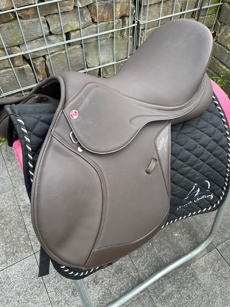 Kieffer Passion Four S 1 (17“) braun Springsattel [NEU]