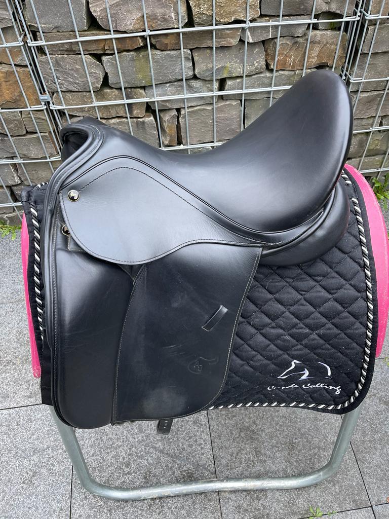 Anke Just by Sankey Dressursattel 17" Schwarz