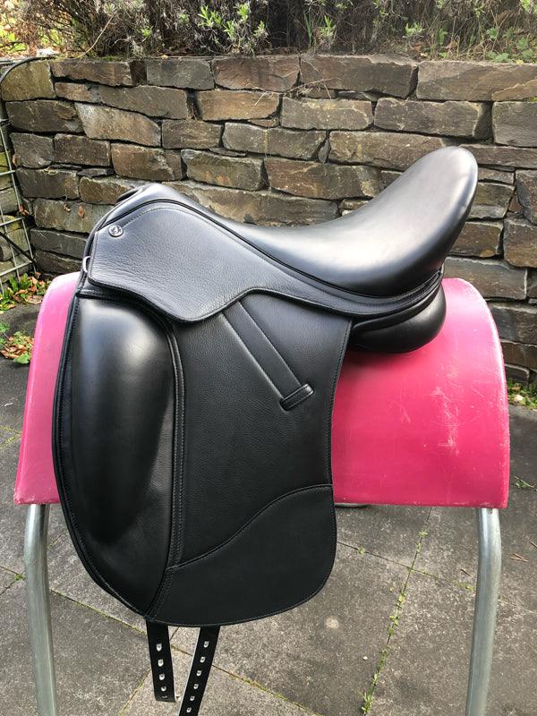 Noname Sattel 18" Schwarz Dressursattel [NEU]