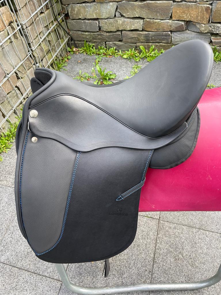 Sommer Jana schwarz 16,5" Dressursattel [NEU]