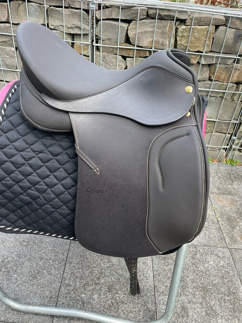 Sommer Opus 17.5" Mocca Champagne Dressage Saddle [NEW]