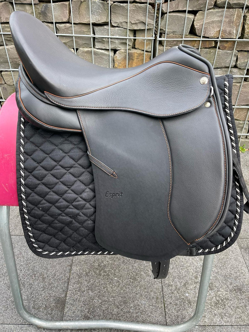 Sommer Esprit DS 18“ Black Dressage Saddle [NEW]