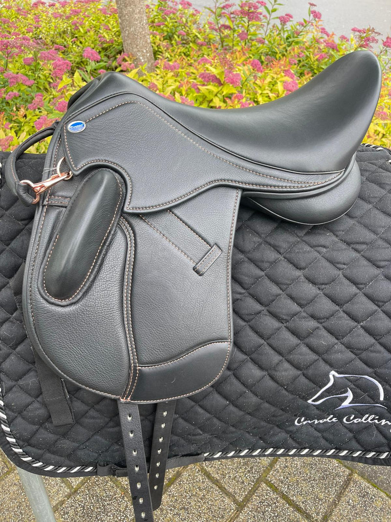 Tysons Breeches Dressursattel Anna Roségold 15" [NEU]