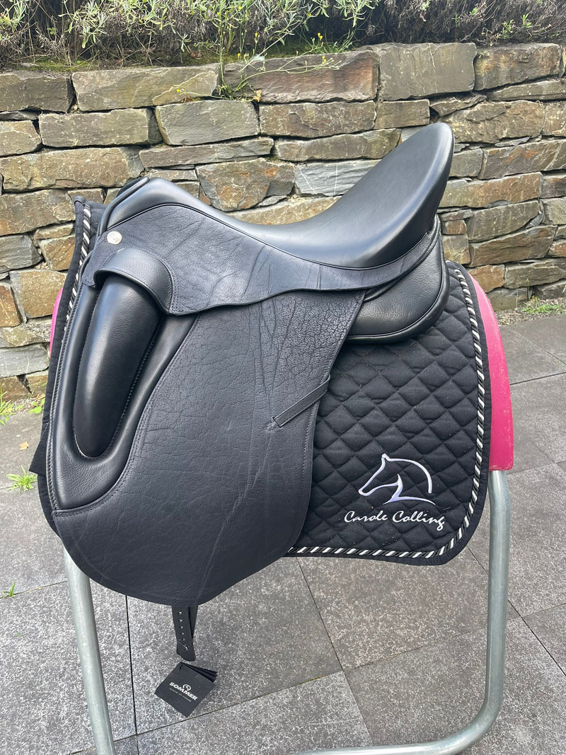 Sommer Novalis "Galaxy 999" schwarz 18" Dressursattel [NEU]