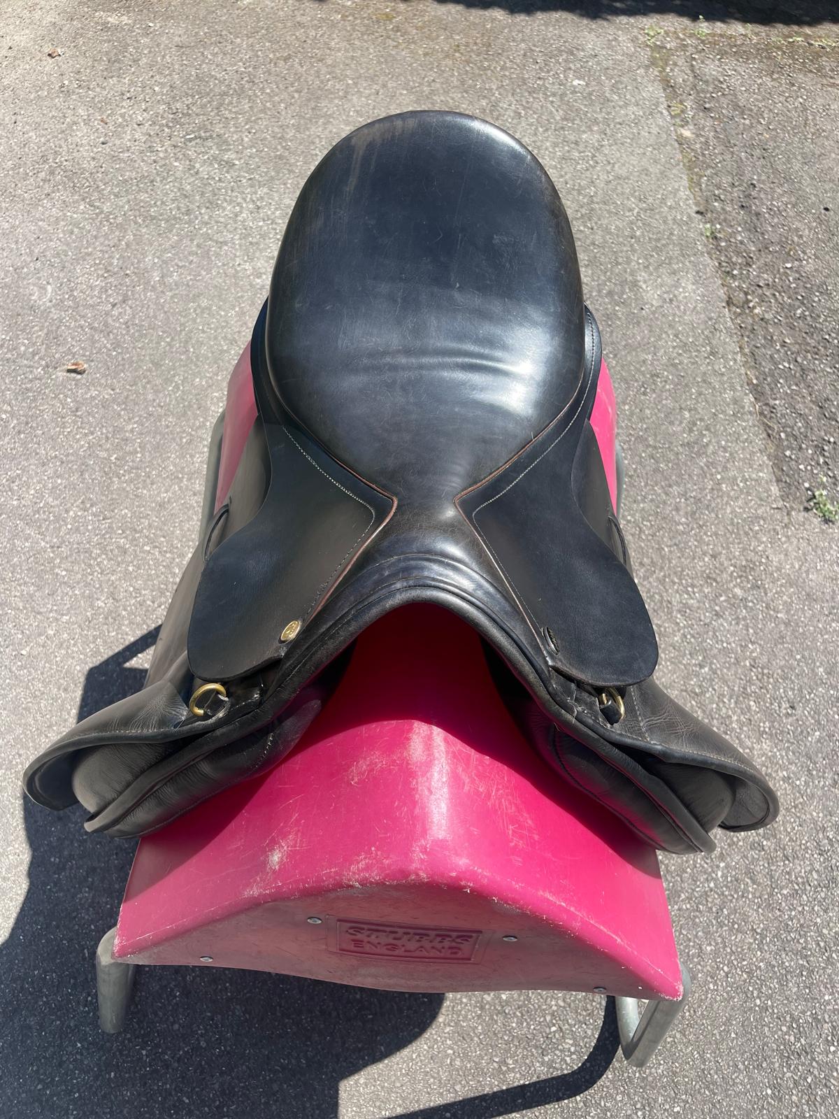 HKM Harmonie 17" schwarz Dressursattel , Pferdesattel Shop