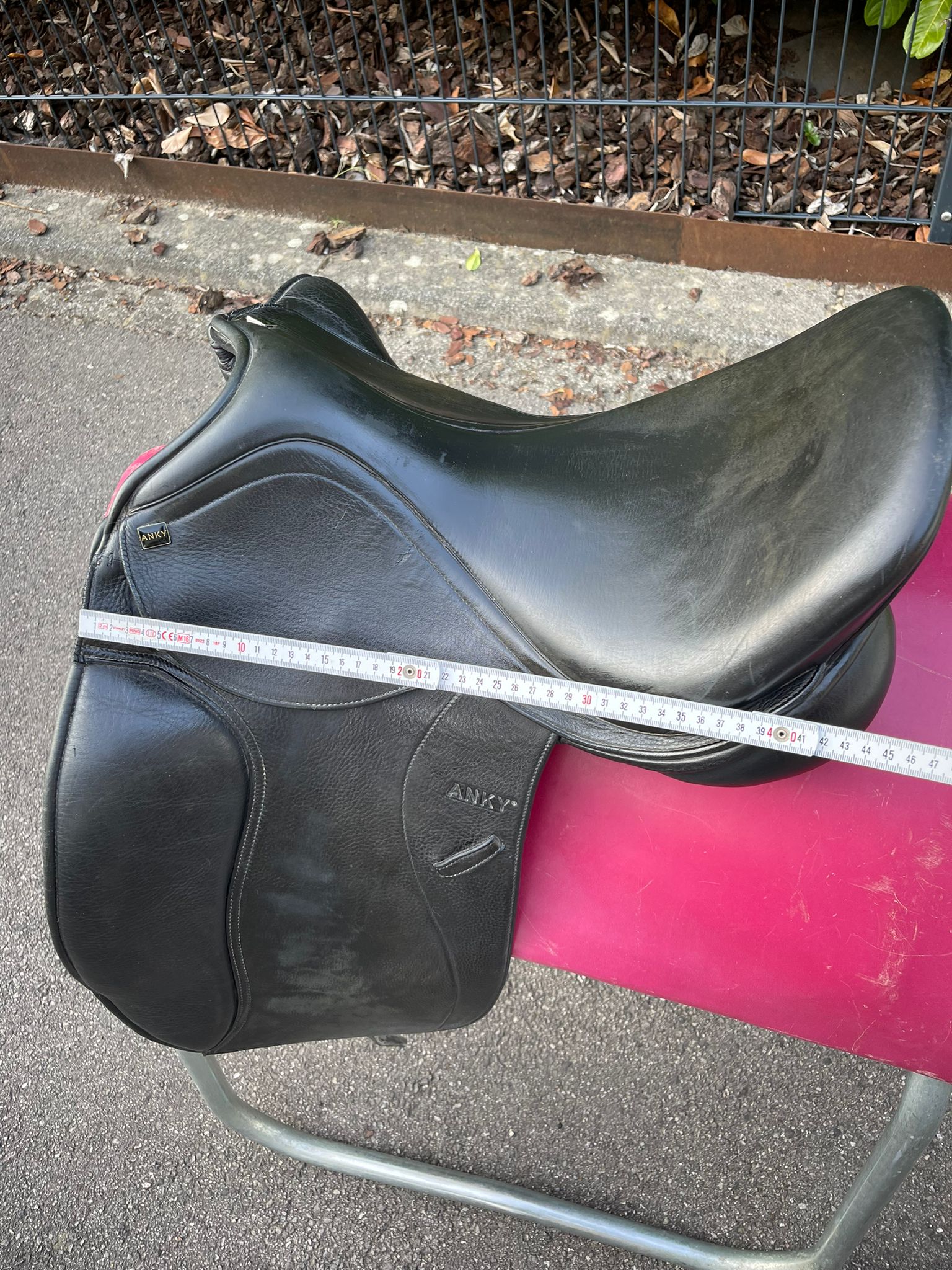 Anky Dressursattel schwarz 17", Pferdesattel Shop