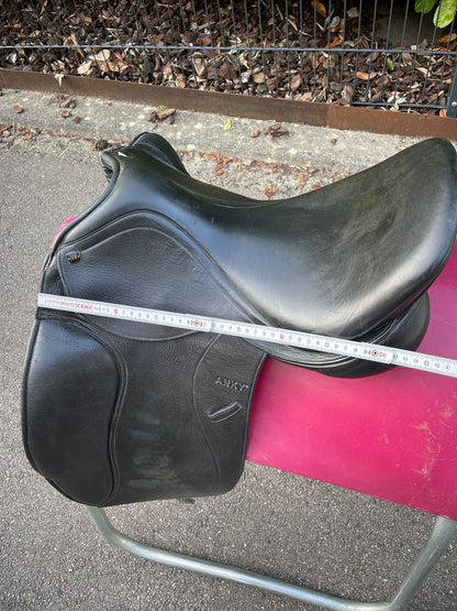 Anky Dressursattel schwarz 17", Pferdesattel Shop
