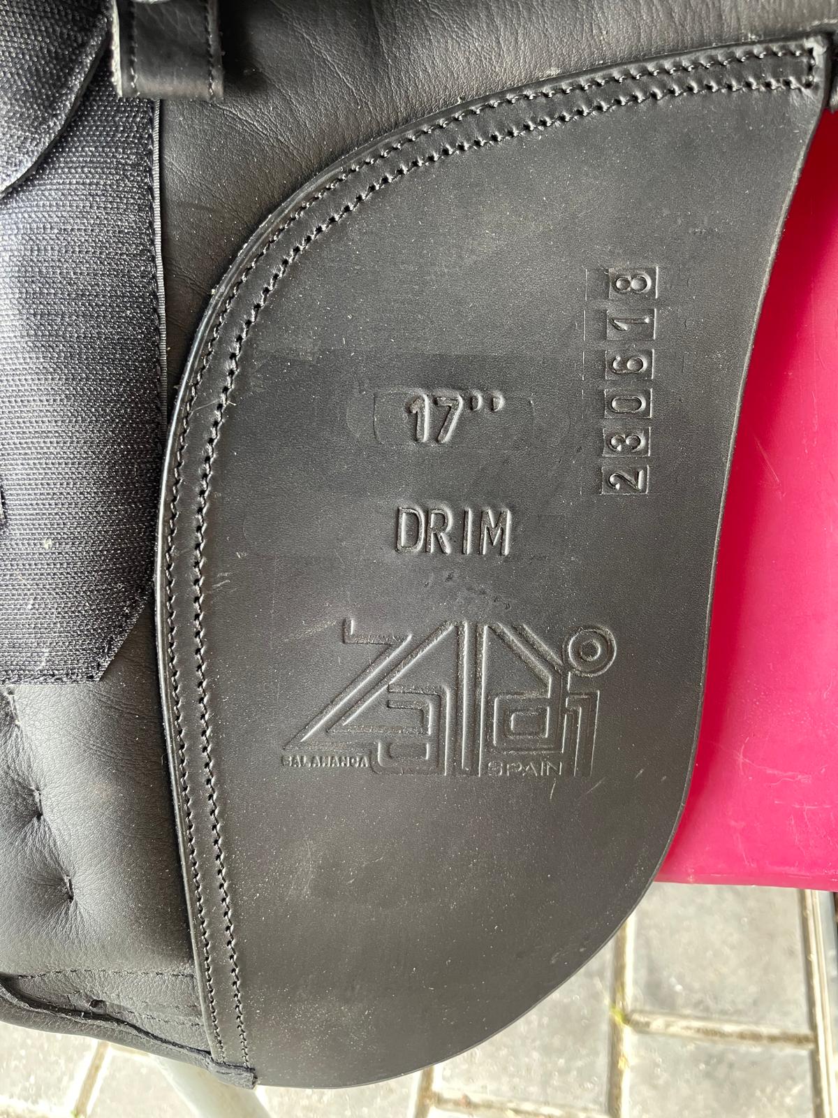 Zaldi Drim 17" schwarz Dressursattel, Pferdesattel Shop