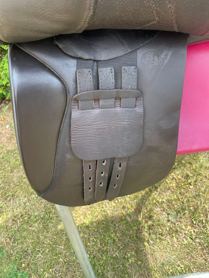 Anke Just by Harry Dabbs 17,5" braun Dressursattel, Pferdesattel Shop