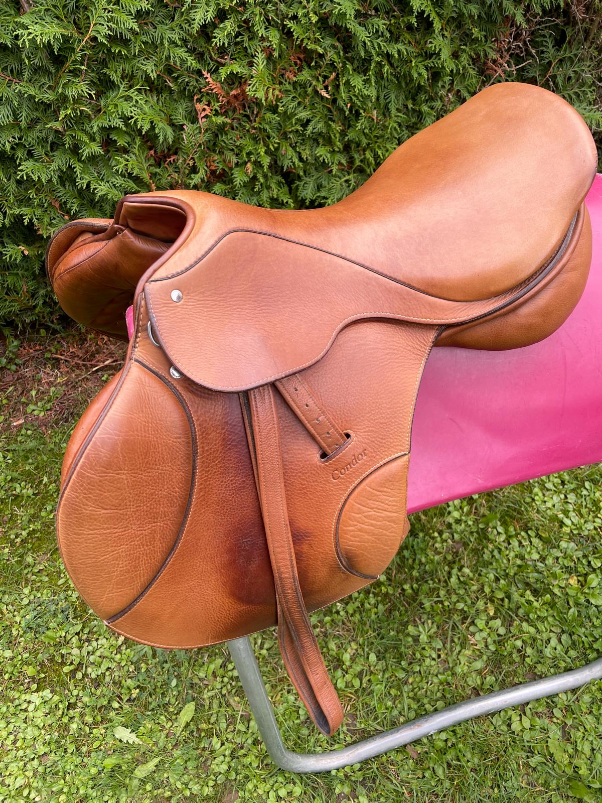Passier Caprilli Condor 17,5"  Farbe teak Springsattel, Pferdesattel Shop