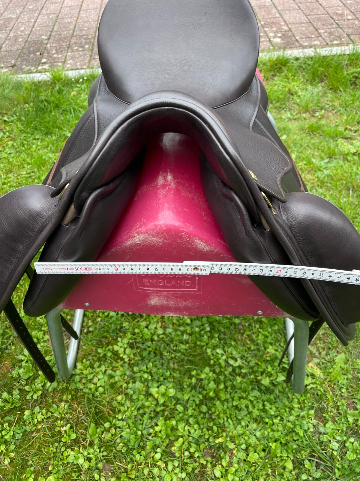 Sommer Grand Sport DS mocca 17,5" Dressursattel [NEU], Pferdesattel Shop