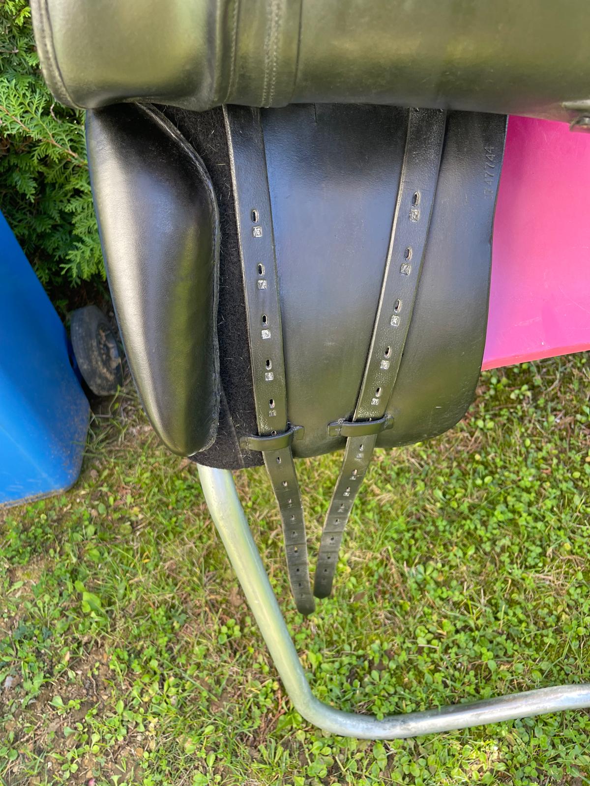 Sommer Opus Dressur 17,5" Schwarz  Dressursattel, Pferdesattel Shop