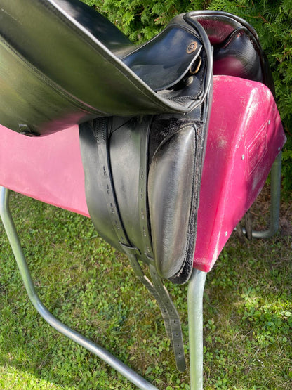 Sommer Opus Dressur 17,5" Schwarz  Dressursattel, Pferdesattel Shop