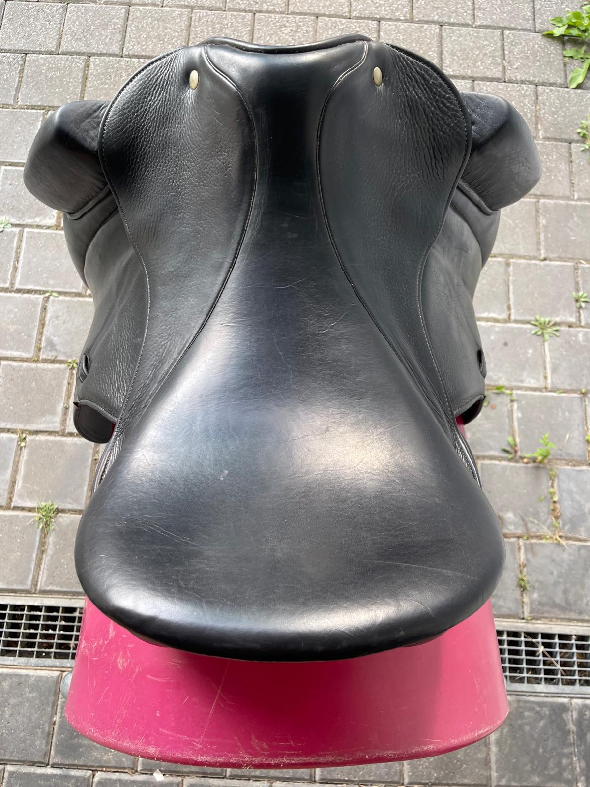 Hennig ESF Ergo Saddlefit 17,5" Dressursattel, Pferdesattel Shop