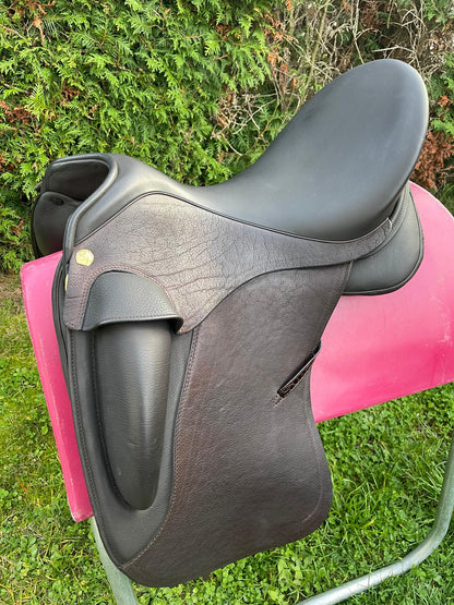 Sommer Novalis 17,5" mocca Kroko Lack Dressursattel [NEU], Pferdesattel Shop