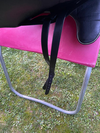 Sommer Novalis  "Galassia"  18" schwarz, Pferdesattel Shop