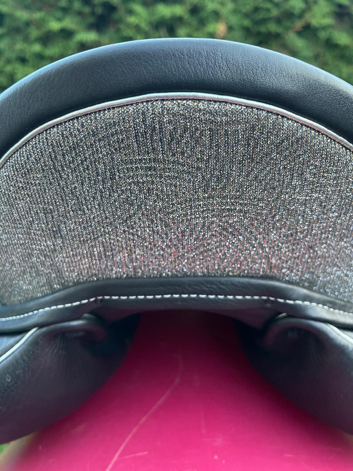 Sommer Novalis  "Galassia"  18" schwarz, Pferdesattel Shop