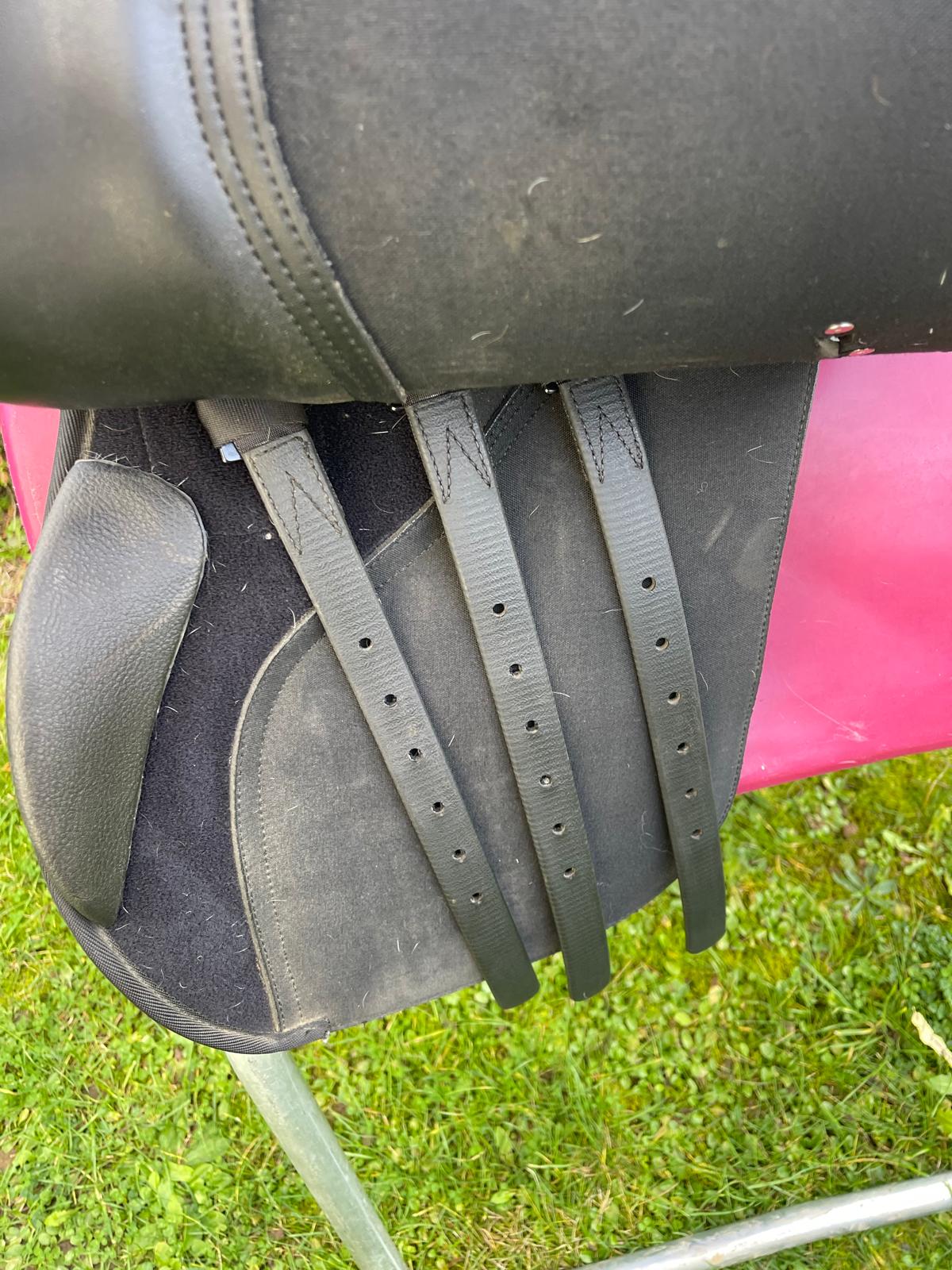 Wintec 500 Vielseitigkeitssattel Easy Care System 17,5" schwarz, Pferdesattel Shop