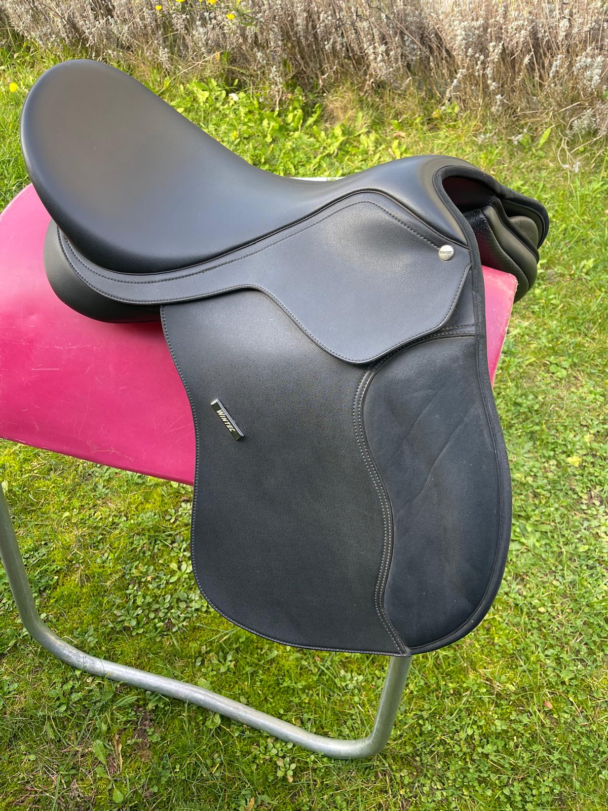 Wintec 500 Vielseitigkeitssattel Easy Care System 17,5" schwarz, Pferdesattel Shop