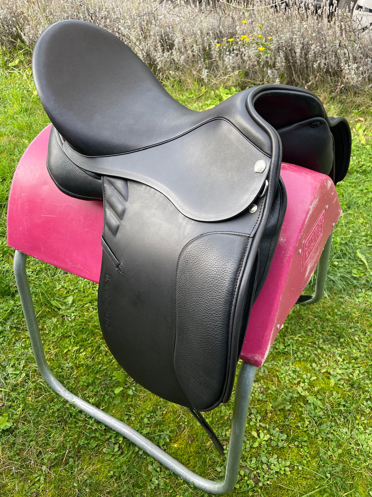 Sommer Passion DS lack schwarz 17,5" [NEU] ,   Pferdesattel Shop