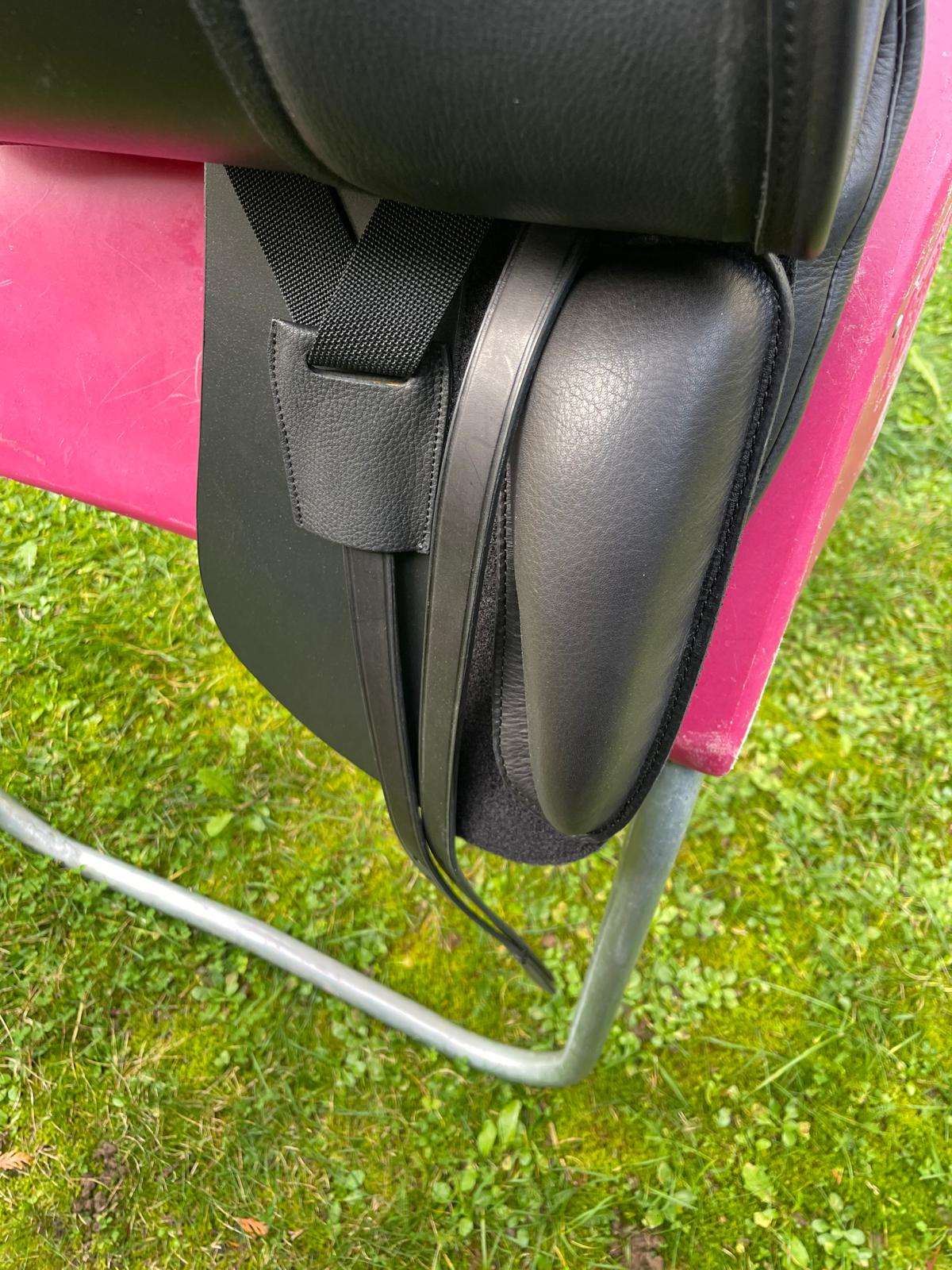 Sommer Passion DS lack schwarz 17,5" [NEU] ,   Pferdesattel Shop