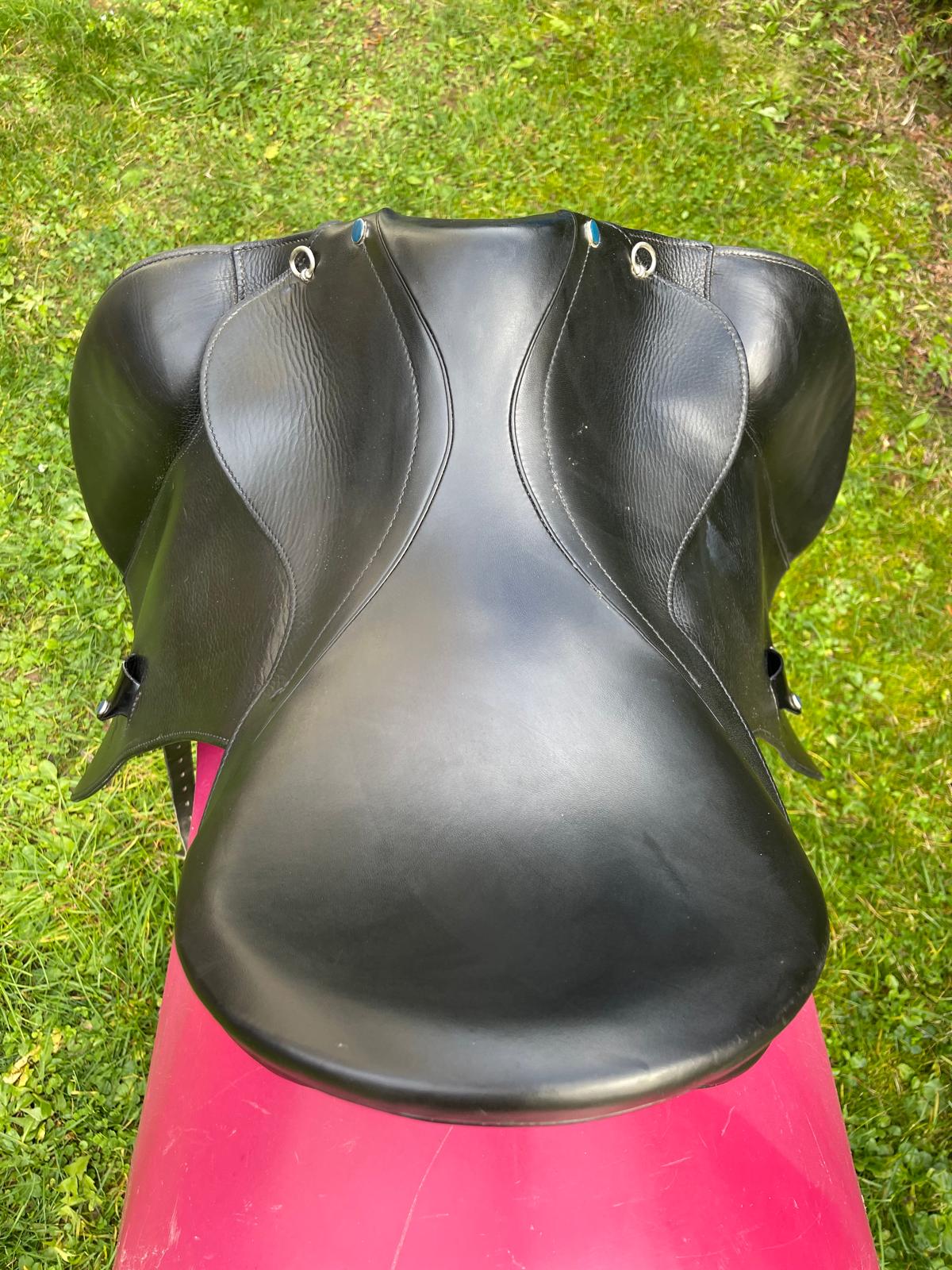 Stübben Virginia schwarz 17,5" Dressursattel, Pderdesattel Shop