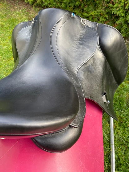 Stübben Virginia schwarz 17,5" Dressursattel, Pderdesattel Shop