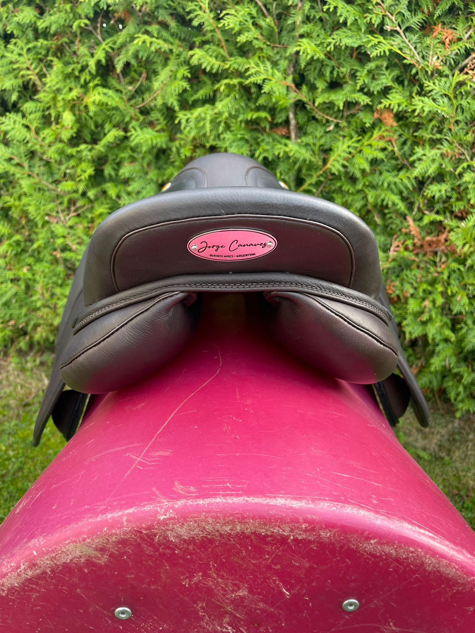 Jorge Canaves One 17,5" Dunkelbrauner Springsattel [NEU], Pferdesattel Shop