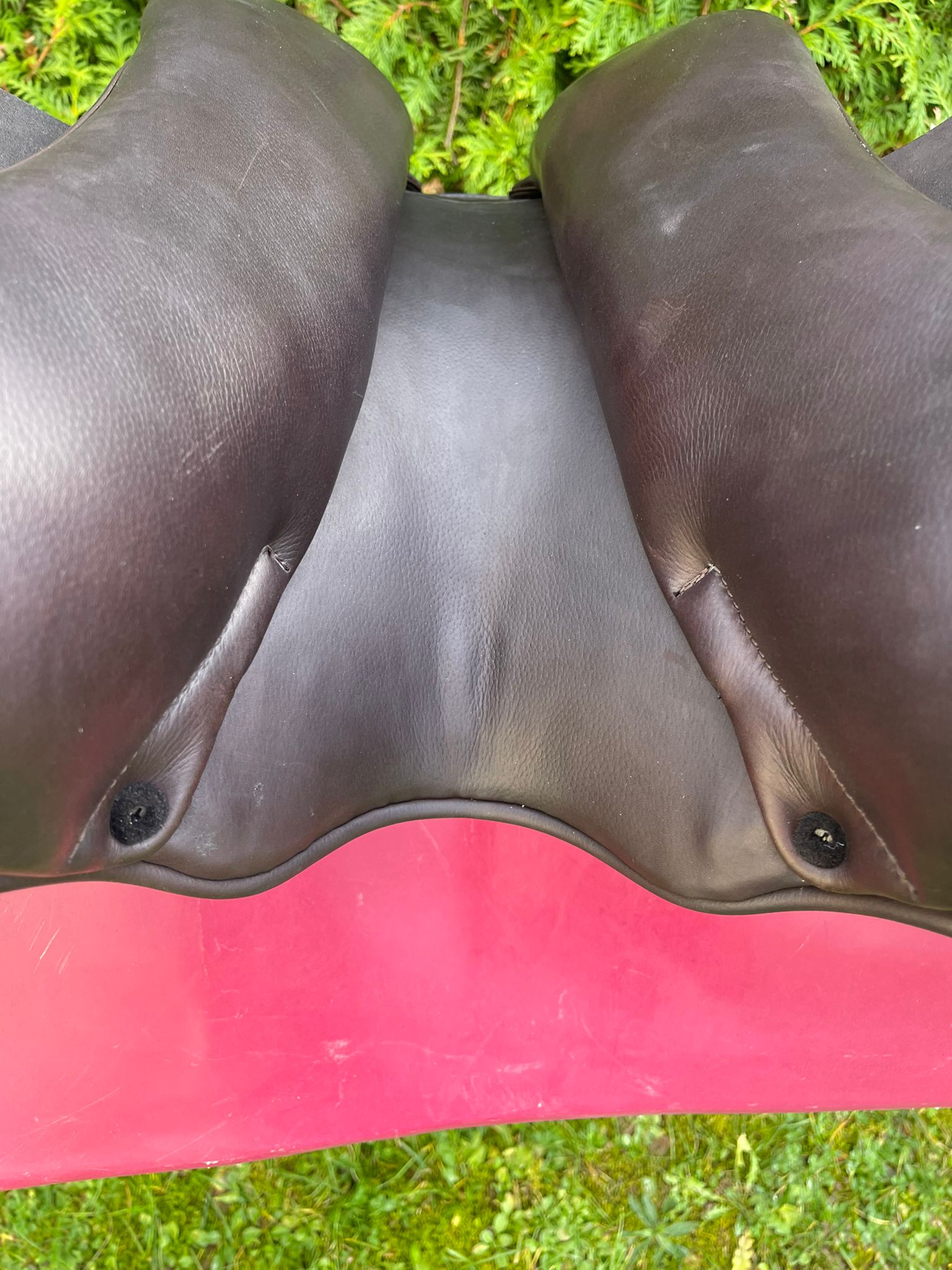 Jorge Canaves One 17,5" Dunkelbrauner Springsattel [NEU] Pferdesattel Shop