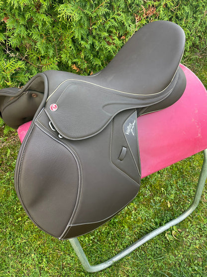 Kieffer Passion Four S 2 (18“) braun Springsattel [NEU], Pferdesattel Shop