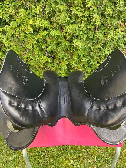 Passier Blu Motion 18" Schwarz Springsattel