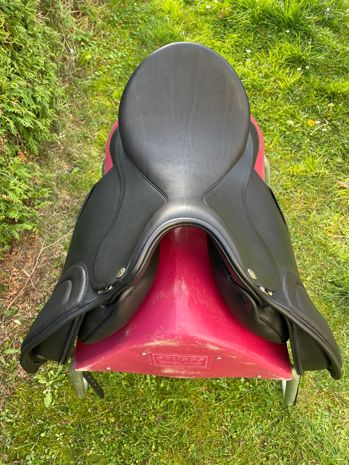 Sommer Opus Dressur  17,5" schwarz [NEU], Pferdesattel Shop