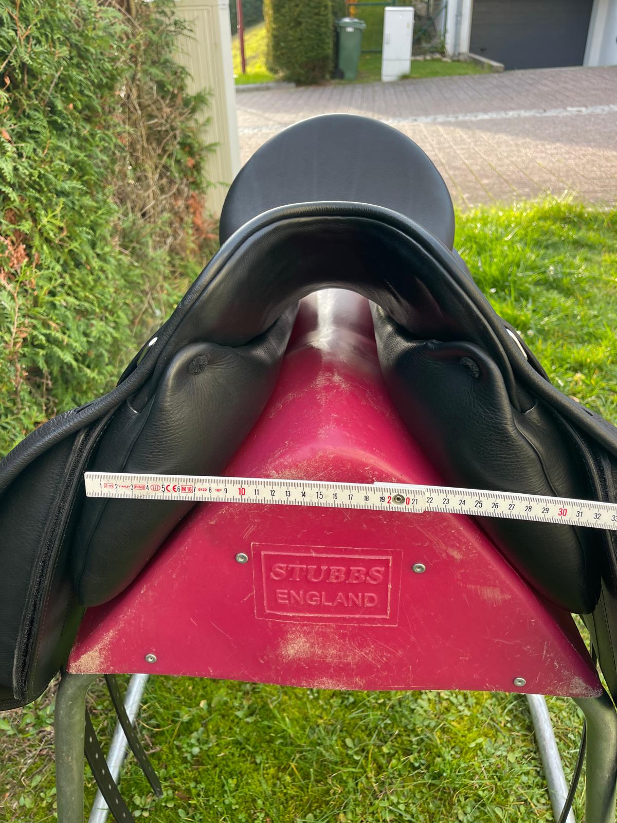 Sommer Opus Dressur  17,5" schwarz [NEU], Pferdesattel Shop