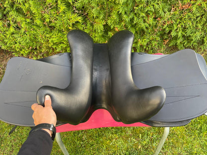 Sommer Opus Dressur  17,5" schwarz [NEU], Pferdesattel Shop