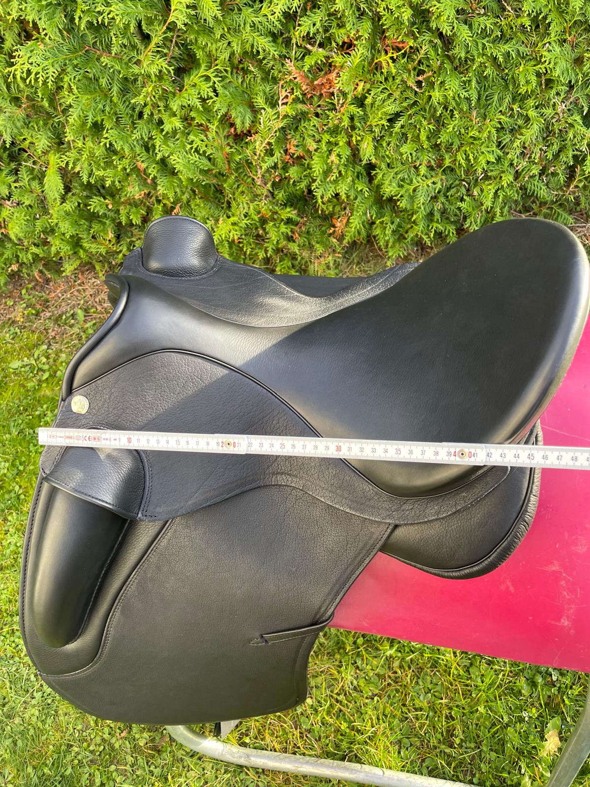 Sommer Novalis  "Galaxy 999"  18" schwarz [NEU], Pferdesattel Shop