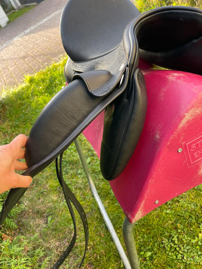 Sommer Novalis  "Galaxy 999"  17,5" schwarz [NEU], Pferdesattel Shop