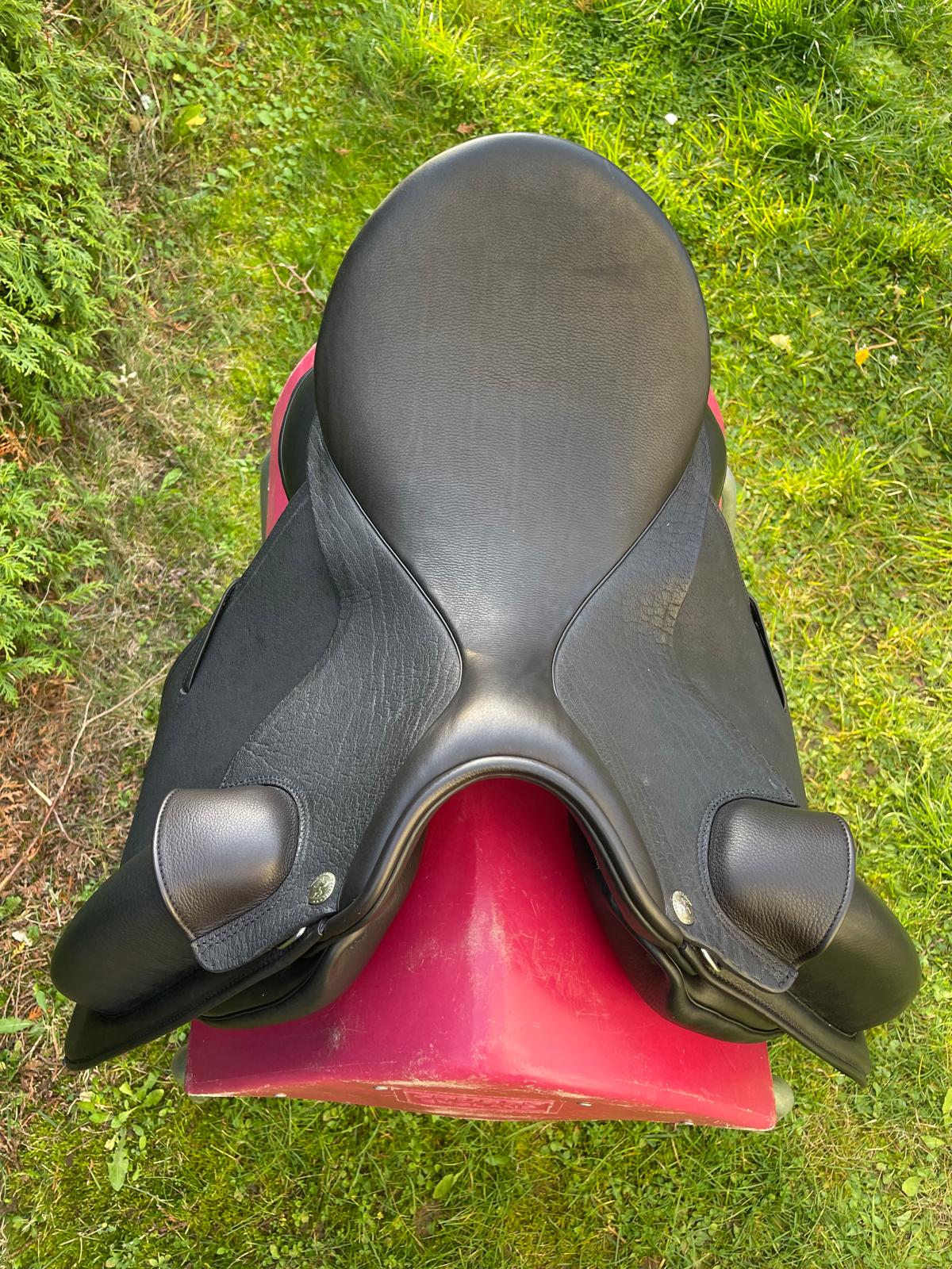 Sommer Novalis  "Galaxy 999"  17,5" schwarz [NEU], Pferdesattel Shop