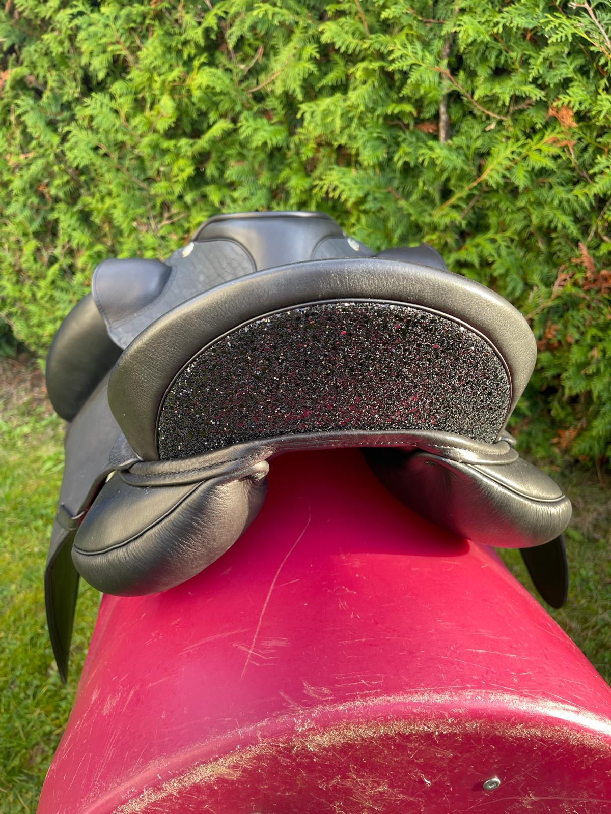 Sommer Novalis  "Galaxy 999"  17,5" schwarz [NEU], Pferdesattel Shop