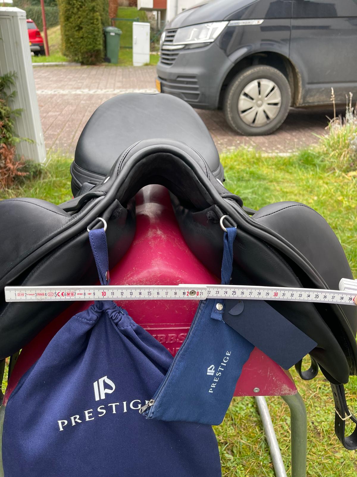 Prestige X-D2 K FREE 18" schwarz Dressursattel [NEU], Pferdesattel Shop