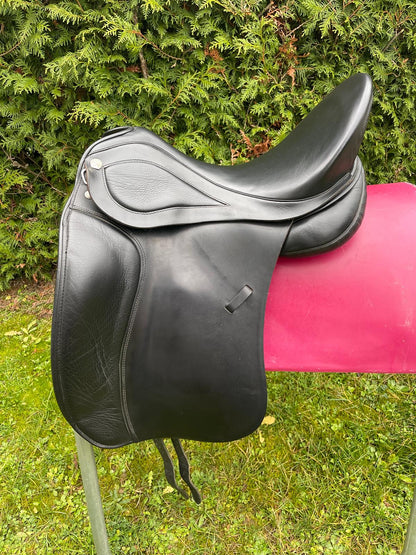 Sommer Diplomat WKE 17,5" schwarz Dressursattel, Pferdesattel Shop